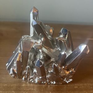 Kendra Scott metal crystal ring holder in silver